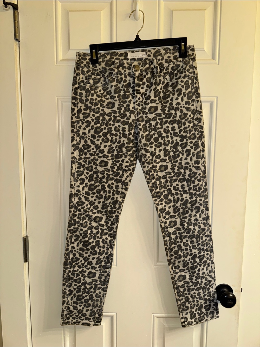 LOFT Gray Leopard Print Skinny Jeans